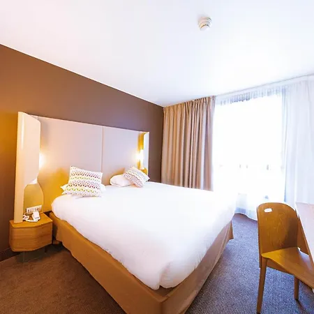 Campanile Rungis - Orly Hotel 3*