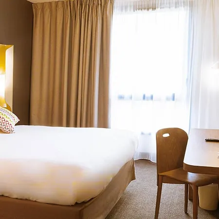 Campanile Rungis - Orly 3*